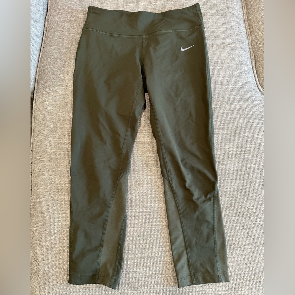 Nike leggings 29”